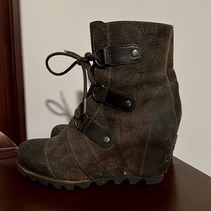 NWOT Sorel Joan Of Arctic NL1987-028 brown 6.5 women’s leather wedge boot